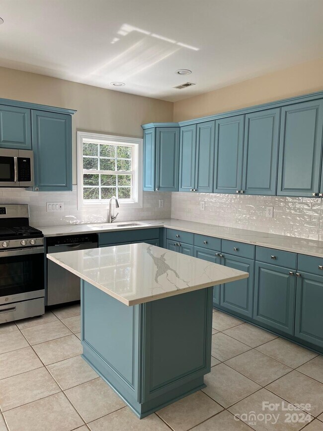 Building Photo - 14543 Adair Manor Ct