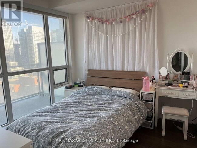 Building Photo - 89 Dunfield Ave