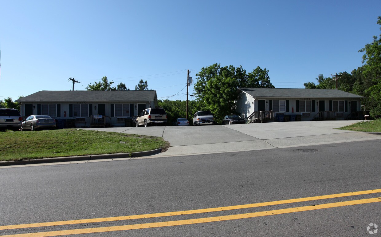 Primary Photo - 1306 Camden Ave