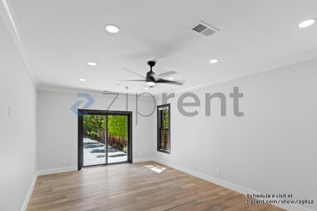 Building Photo - 6652 Clifford Ct