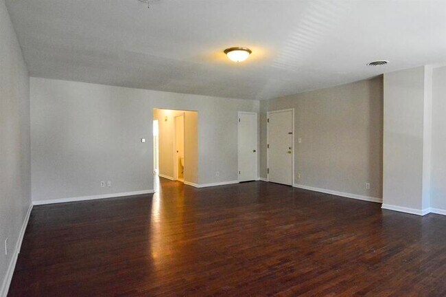 Foto del edificio - 2426 1/2 S 16th St #7