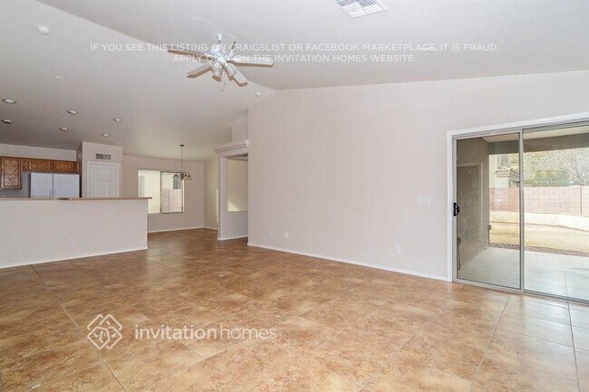 Building Photo - 14816 N 129th Dr