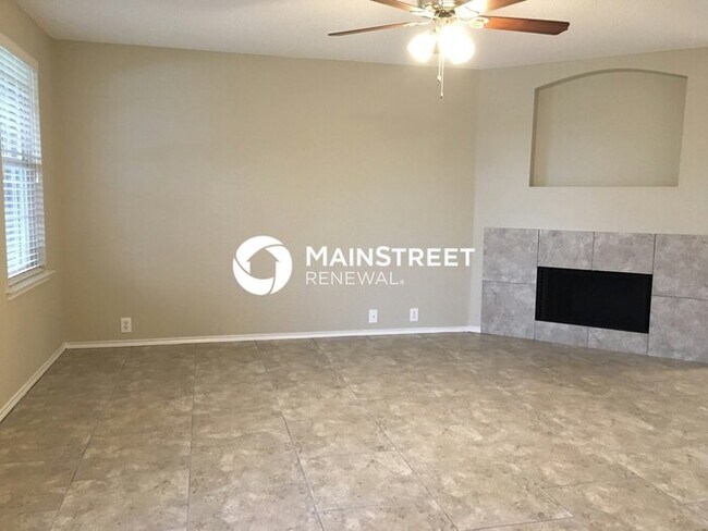 Building Photo - 4 Bedroom Pet-Friendly Home in Glenn Heights, TX with Main Street Renewal