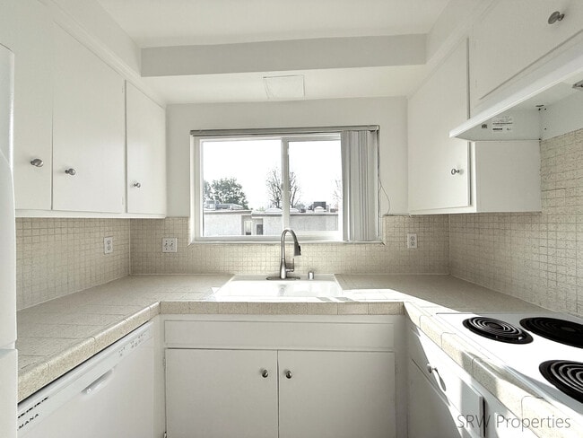 Building Photo - 4265 Colfax Ave