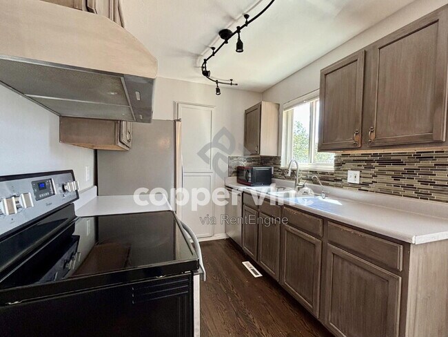 Foto del edificio - 10536 W 107th Ave