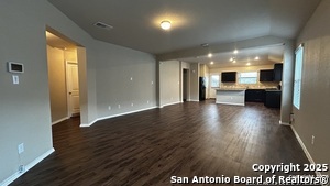 Foto del edificio - 9826 Marbach Gdn