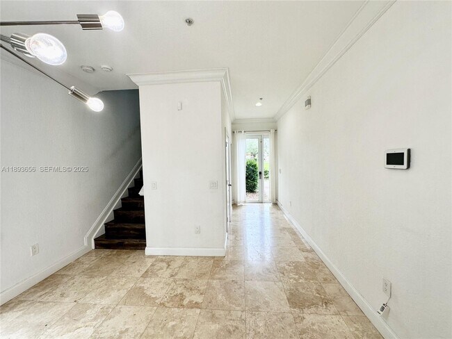 Foto del edificio - 813 SE 18th Ct