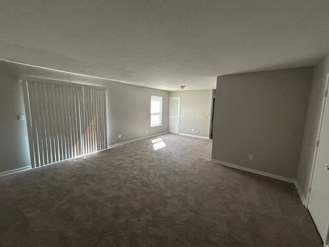 Interior Photo - The Grove on Harcourt