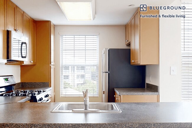 Foto del edificio - 1299 Corporate Dr