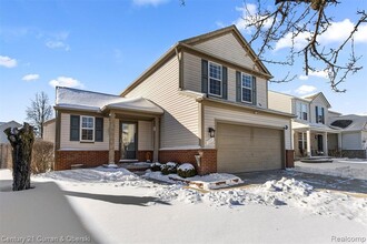 Building Photo - 7164 Richmond Dr