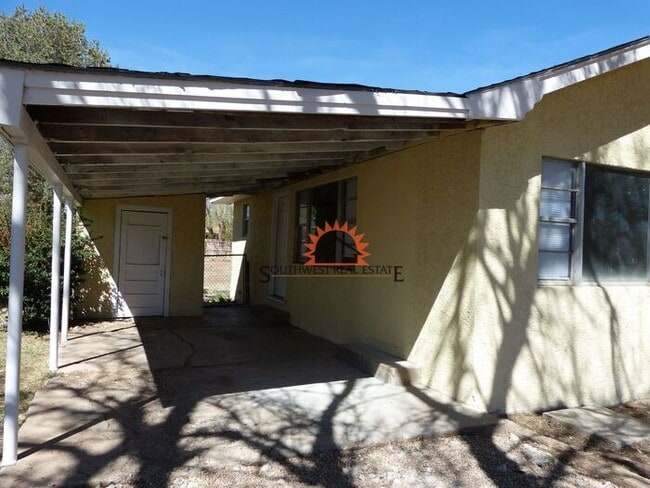Foto del edificio - Super Cute 2 bedroom 1 bath home.