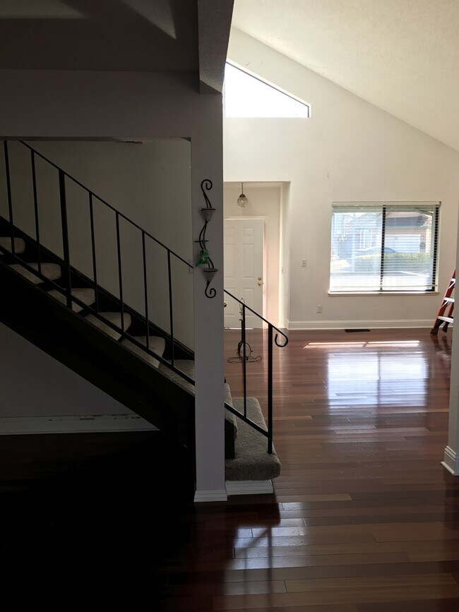 Foto del edificio - Beautiful 3 Bedroom Home in Desirable M Section Available Soon!