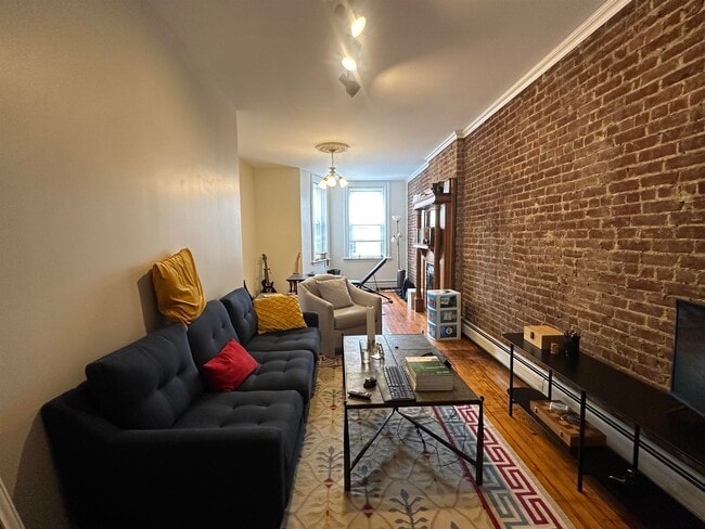 Foto del edificio - 203 Ogden Ave.