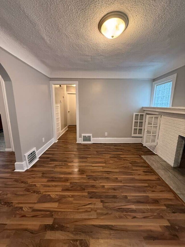 Foto del edificio - 16584 Blackstone St