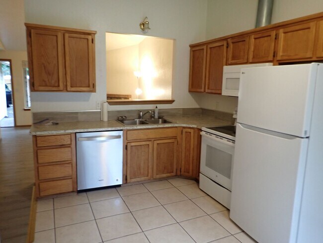 Foto del edificio - Newly Remodeled Duplex