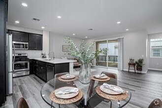Building Photo - 1585 San Alfonso