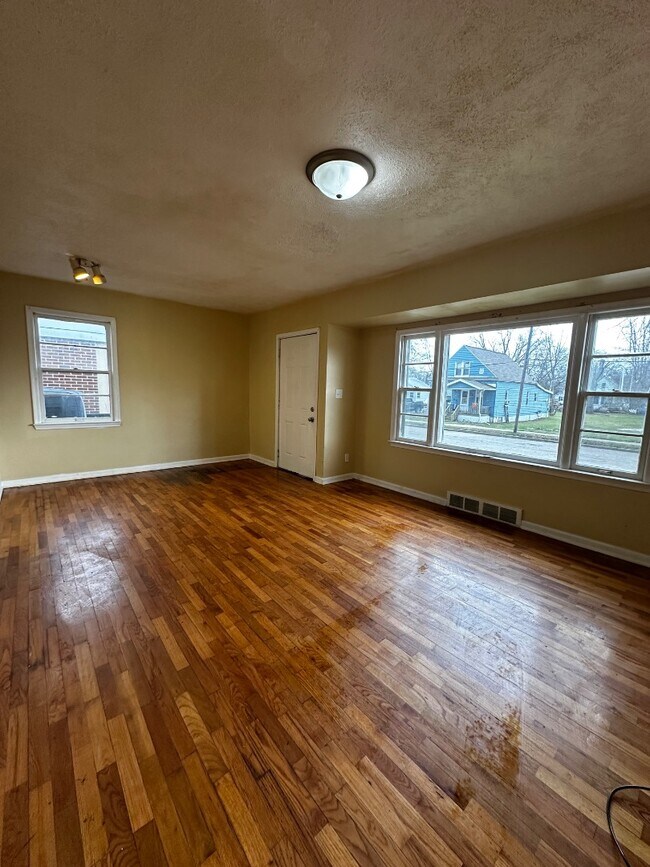 Foto del edificio - 1652 Stanley St