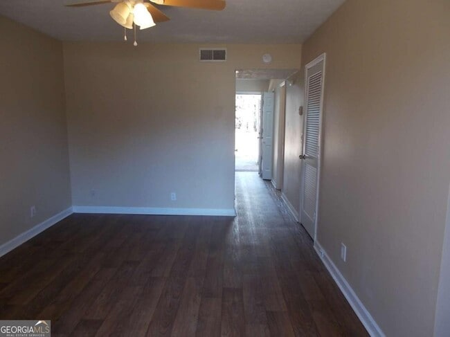Building Photo - 470 S Jeff Davis Dr