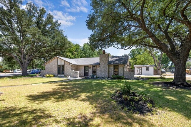 Building Photo - 9703 Braes Valley St