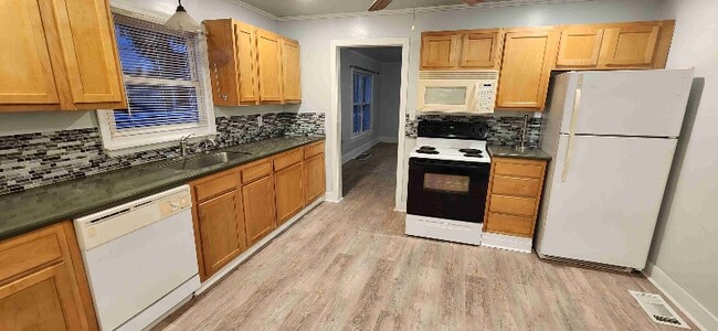 Foto del edificio - 132 Pine St