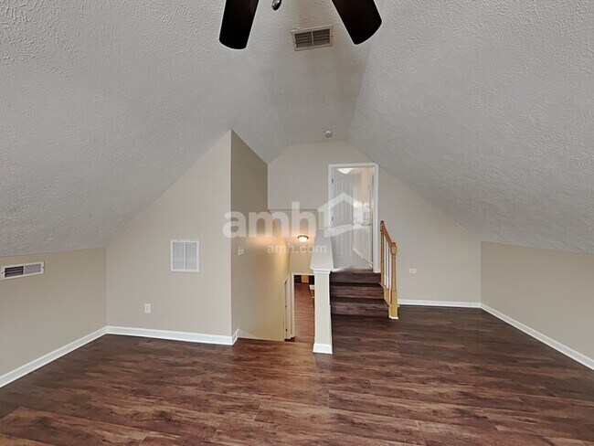 Building Photo - 3414 Leslie Ln