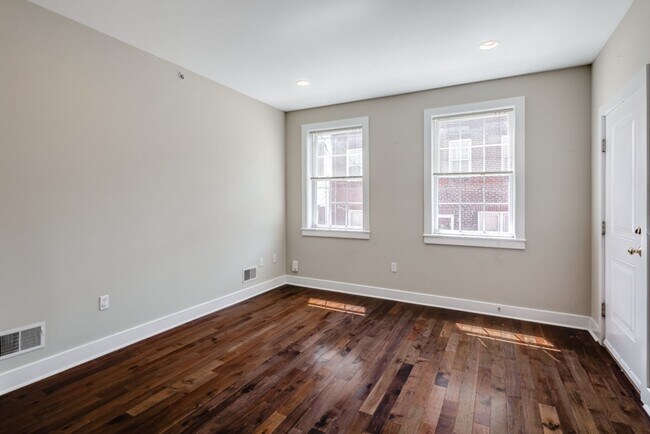 Foto del edificio - 2635 Catharine St