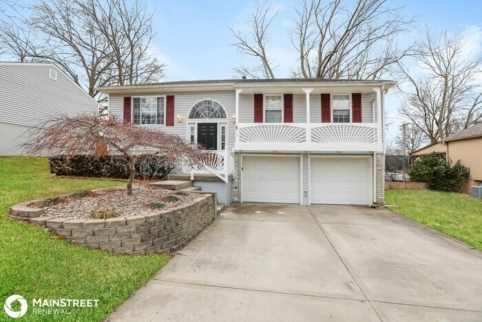 Foto principal - 2308 NW Ashton Dr., Blue Springs, MO 64015