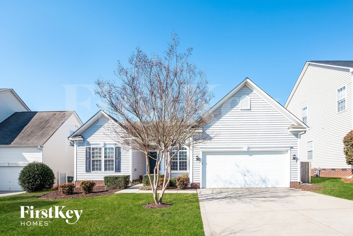 Primary Photo - 2560 McGinnes Pl NW