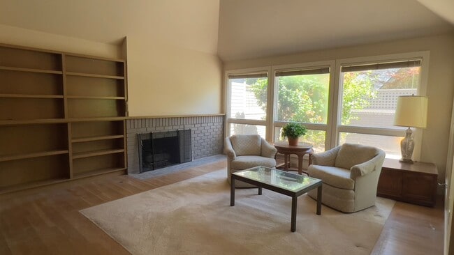 Building Photo - Spacious Devonshire Gem – 3 Bed, 2.5 Bath ...