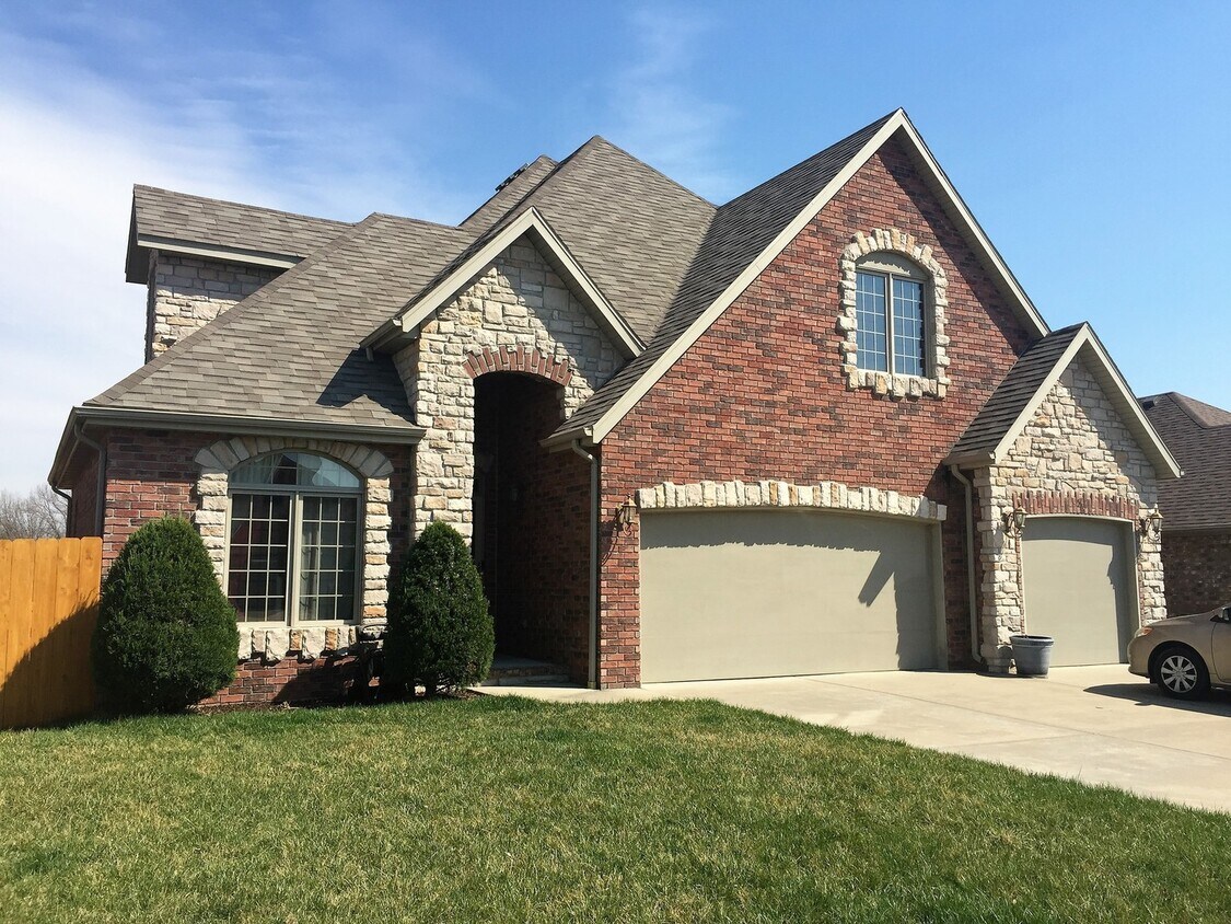 Primary Photo - All Brick/Stone 4 Bedroom Home Available! ...