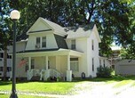 Primary Photo - 3 br, 2 bath House - 305 S. Prairie St.