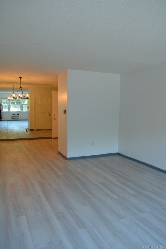 Building Photo - 34 Padanaram Ave
