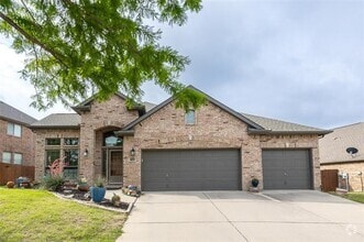 Building Photo - 4832 Van Zandt Dr