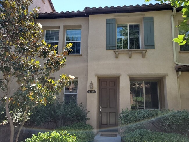 Foto del edificio - 6108 Alida Row