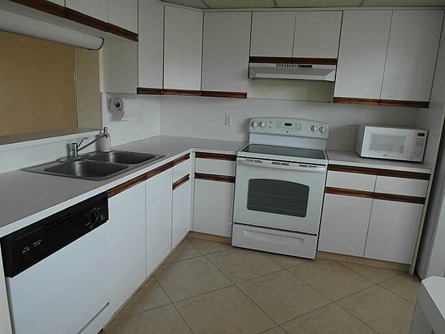 Foto del edificio - 3301 Aruba Way