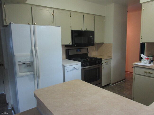 Foto del edificio - 4 br, 2.5 bath House - 6855 Bonnie Ave SE ...