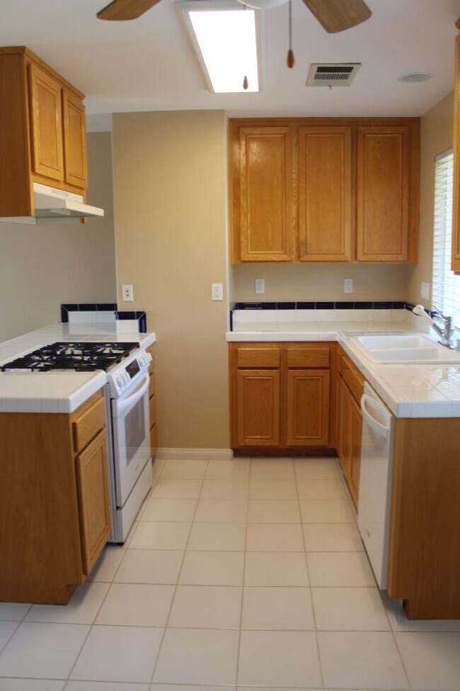 Foto del edificio - 1Bed/1Bath Apt. (ADU) on Cul-De-Sac in Carlsbad~ May Ct.