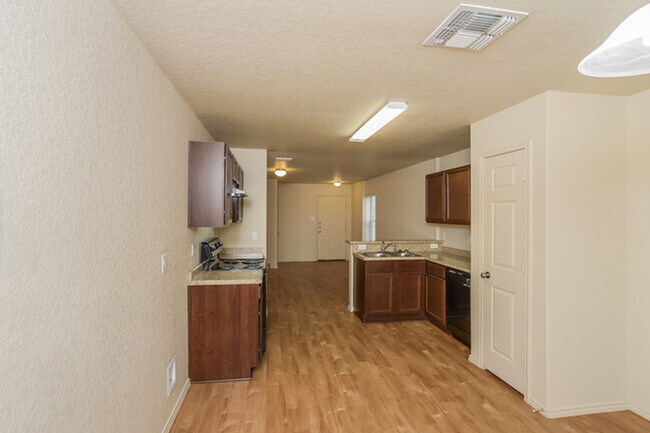 Building Photo - 10607 Goose Way