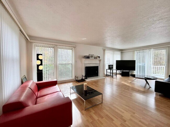 Foto del edificio - 22 River Bend Cir