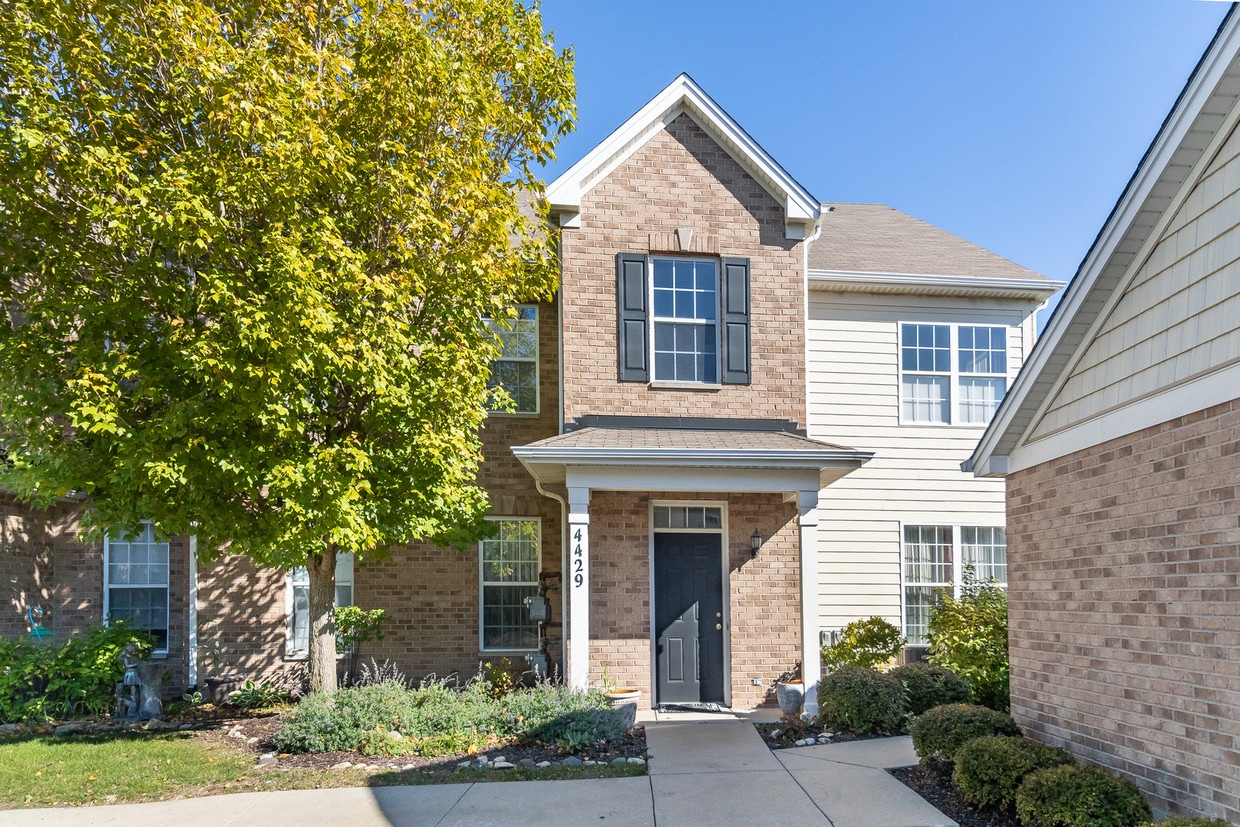4429 Timber Ridge Ct, Joliet, IL 60431 Condo for Rent in Joliet, IL
