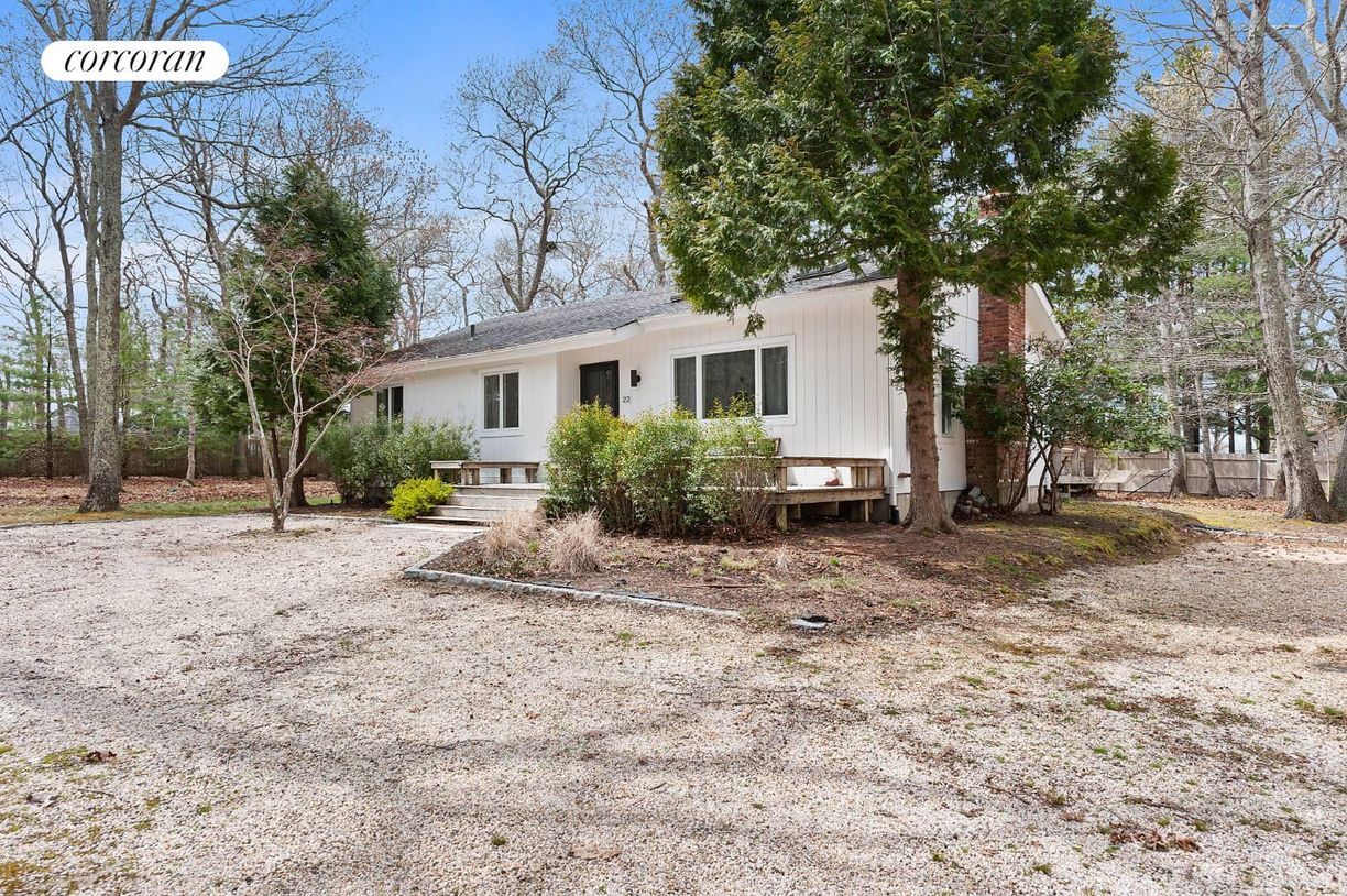 Primary Photo - 22 Harbor View Ln