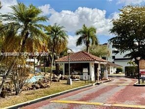 Foto del edificio - 8215 SW 152nd Ave