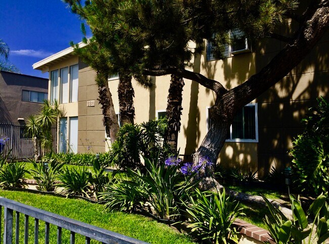 Security Gated Cal-Retro Property - 5510 Corteen Pl