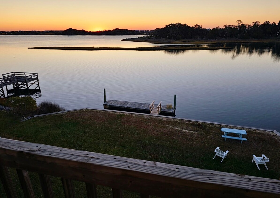 Primary Photo - Waterfront Beach House with Private Dock