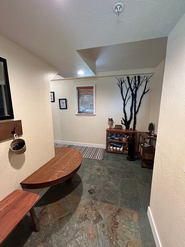 Foto del edificio - Remodeled 3 Bedroom Tahoe Keys Condo with ...