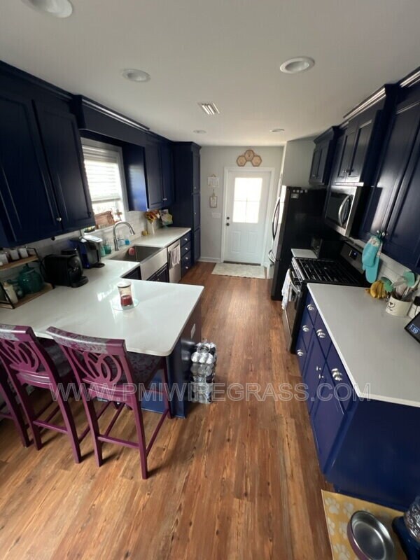 Foto del edificio - 113 Longleaf Ln