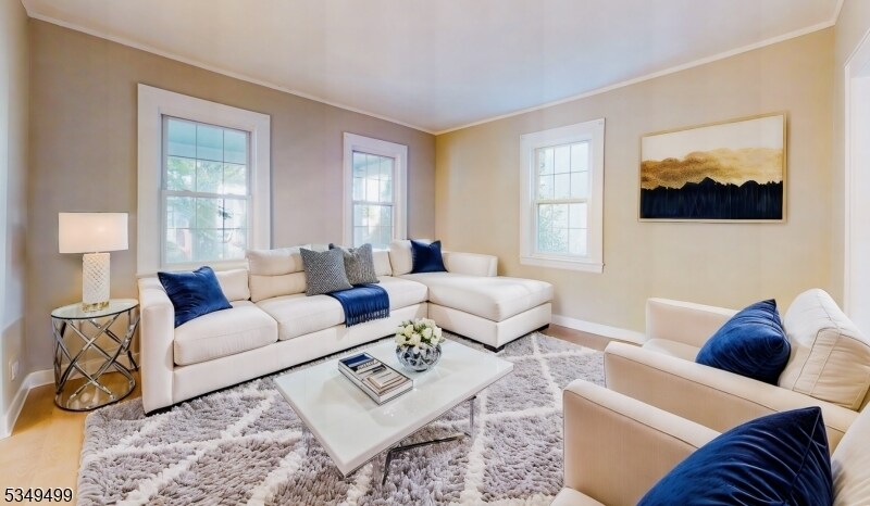 Foto principal - 74 2nd St