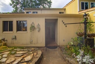 Building Photo - 7908 Horse Chestnut Ln
