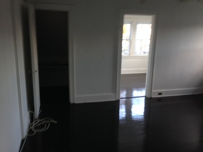 Building Photo - 71 Potter Ave