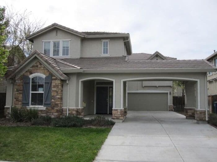 Primary Photo - Tracy Beautiful 4 Bedroom Home Great Location